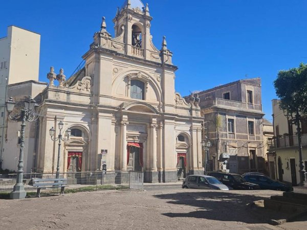 casa indipendente in vendita a Biancavilla