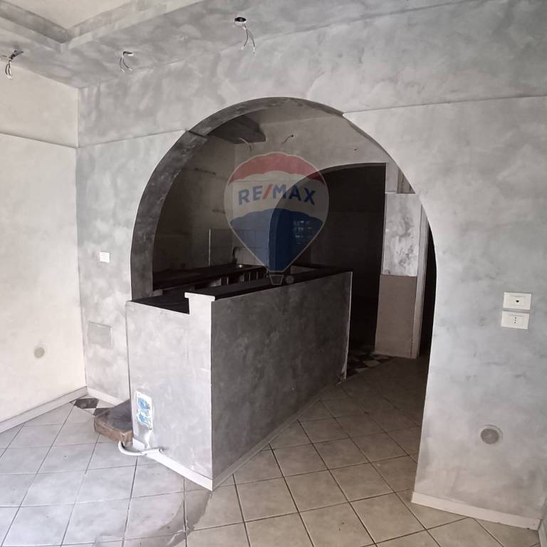 negozio in vendita a Biancavilla