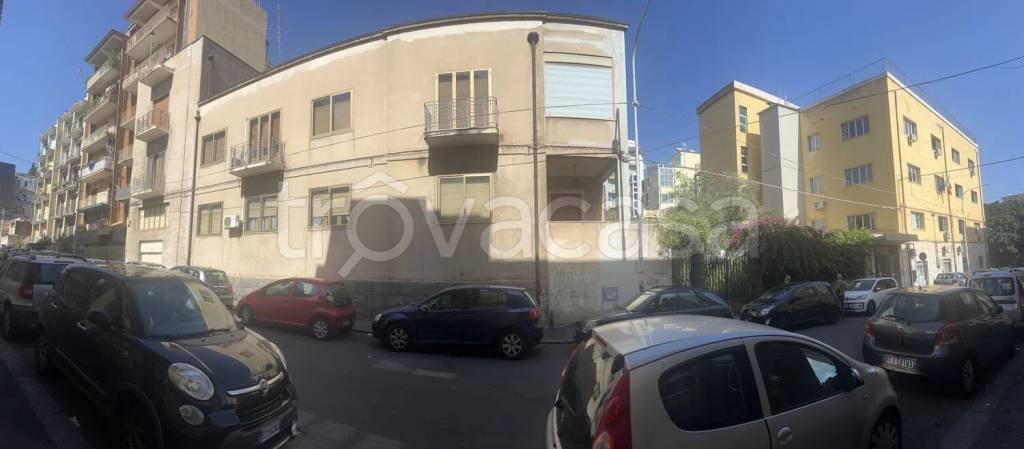 casa indipendente in vendita a Biancavilla