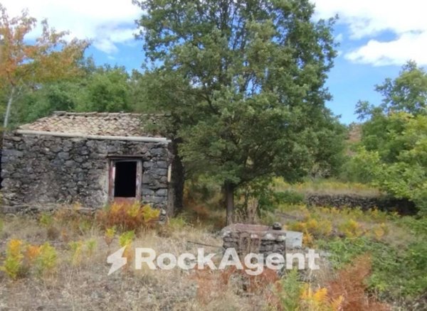 casa indipendente in vendita a Biancavilla