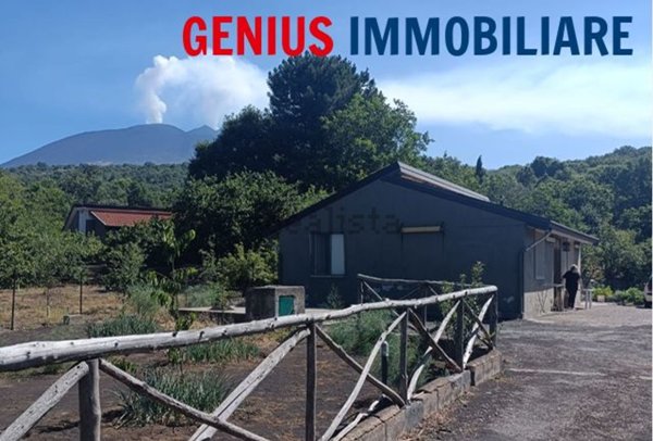 casa indipendente in vendita a Biancavilla