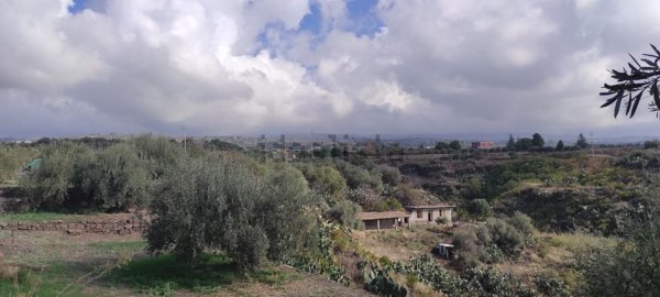 terreno edificabile in vendita a Biancavilla
