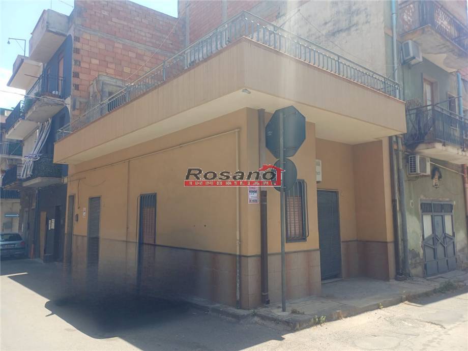 casa indipendente in vendita a Biancavilla