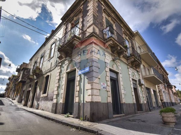 casa indipendente in vendita a Biancavilla