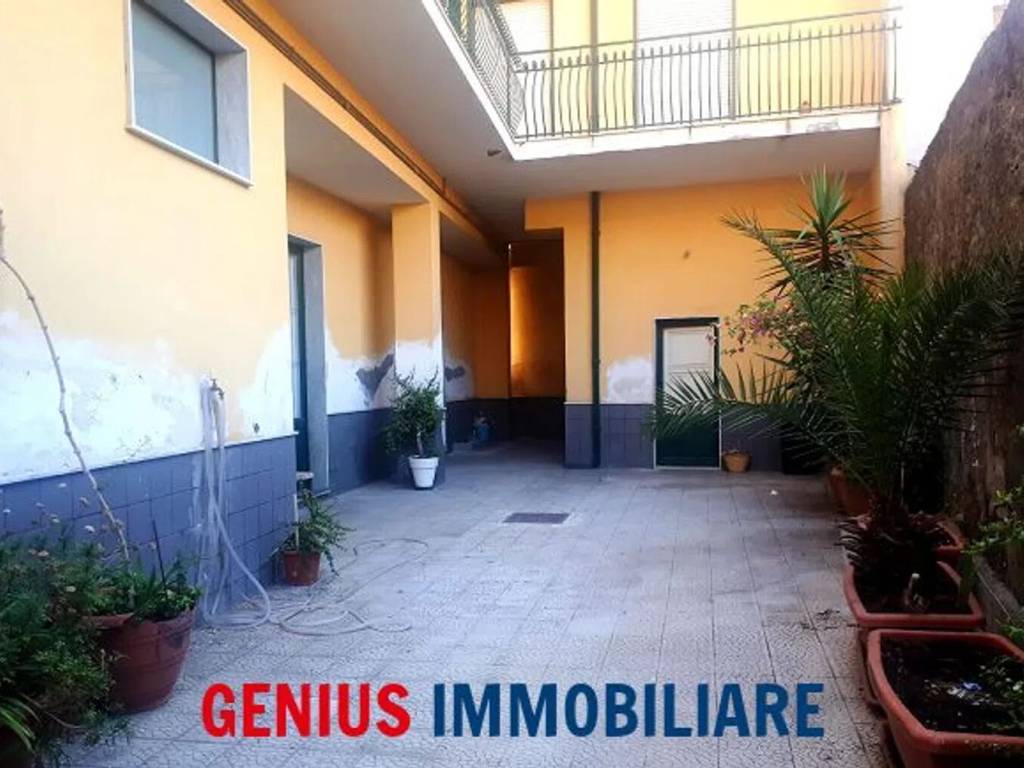 casa indipendente in vendita a Biancavilla