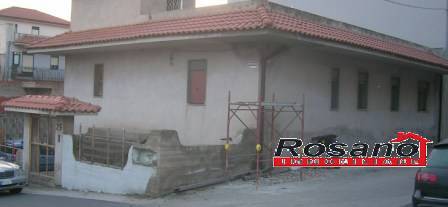 negozio in vendita a Biancavilla