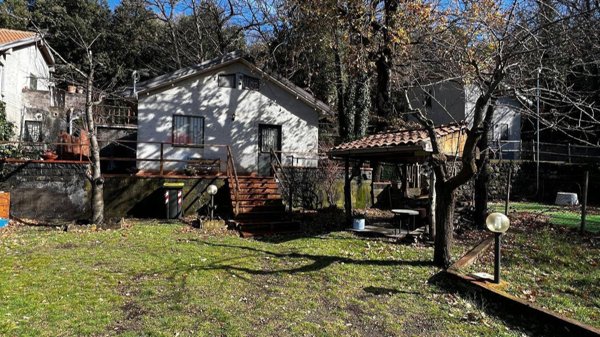 casa indipendente in vendita a Biancavilla