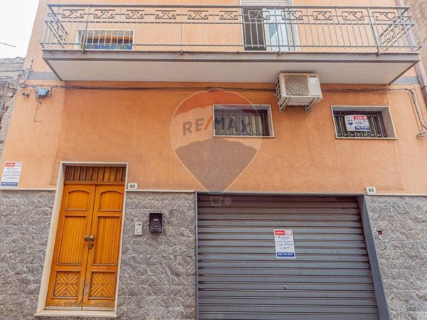 casa indipendente in vendita a Biancavilla