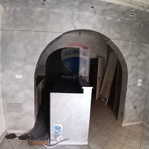 esavano in vendita a Biancavilla