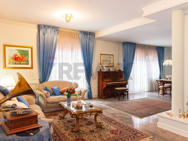 casa indipendente in vendita a Biancavilla