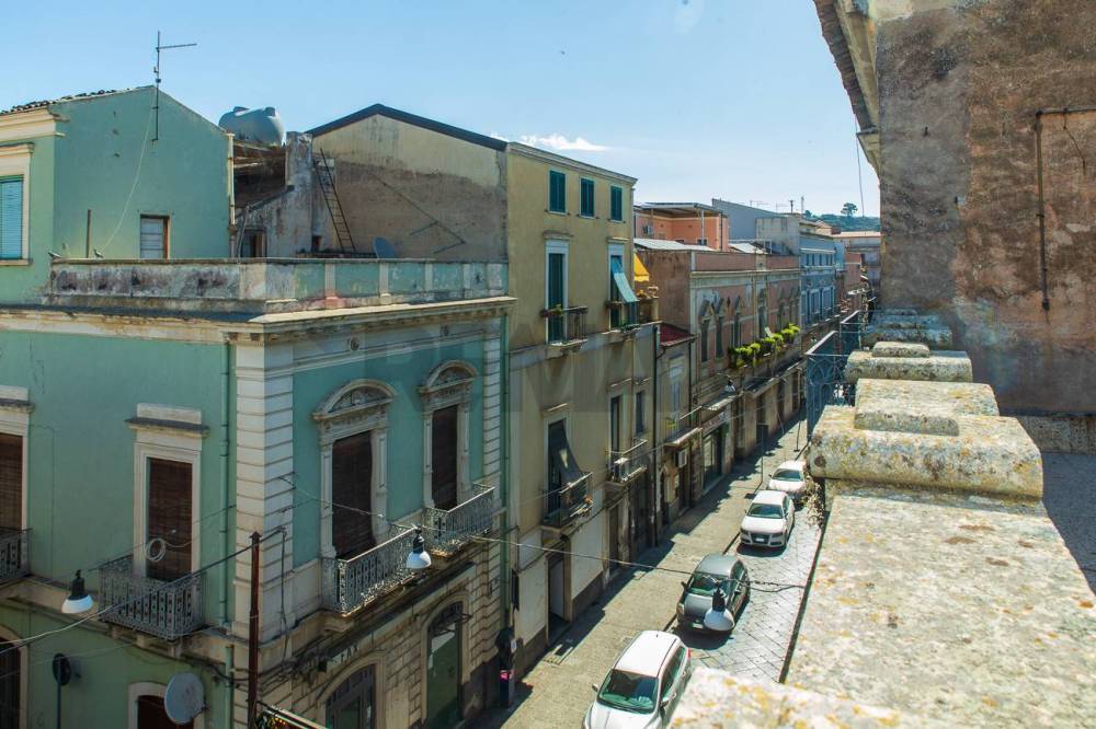 casa indipendente in vendita a Biancavilla