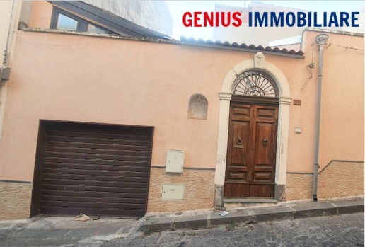 casa indipendente in vendita a Biancavilla