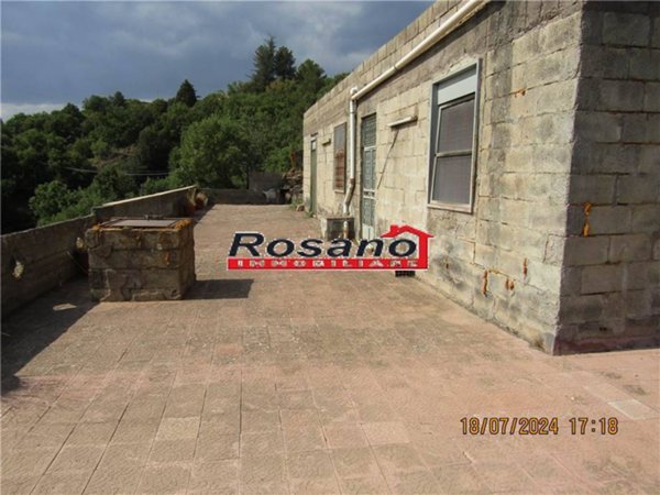 casa indipendente in vendita a Biancavilla