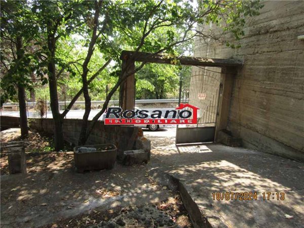 casa indipendente in vendita a Biancavilla