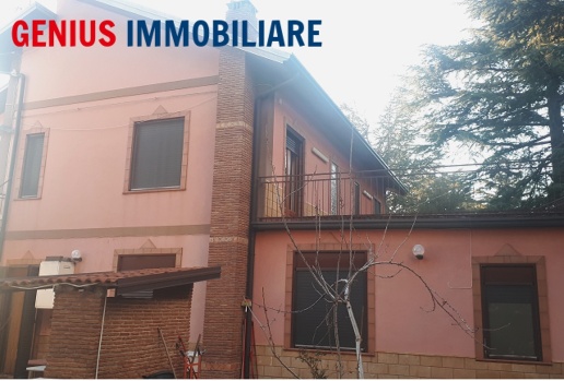 casa indipendente in vendita a Biancavilla
