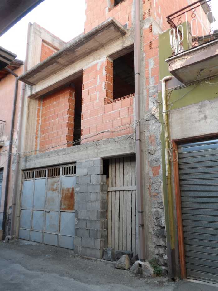 casa indipendente in vendita a Biancavilla