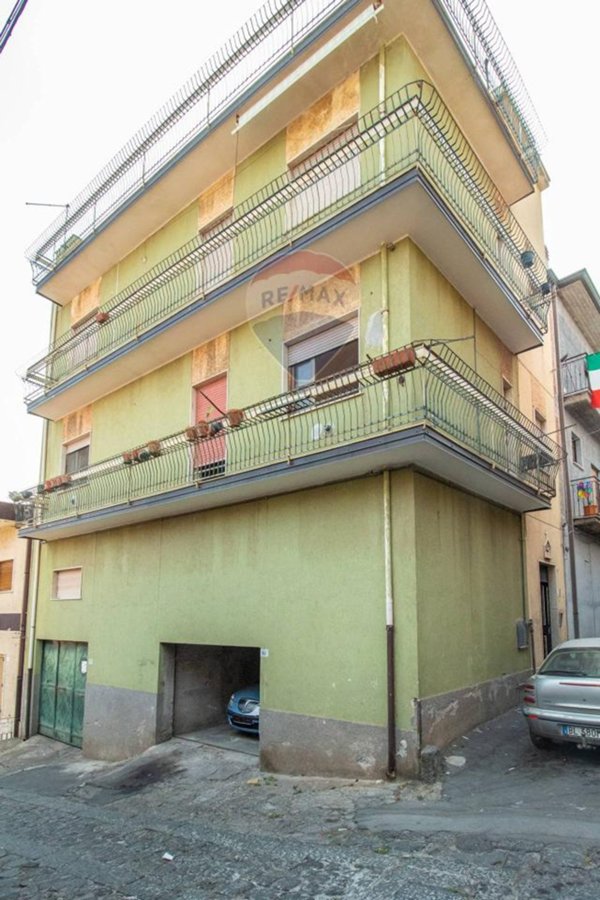 casa indipendente in vendita a Biancavilla