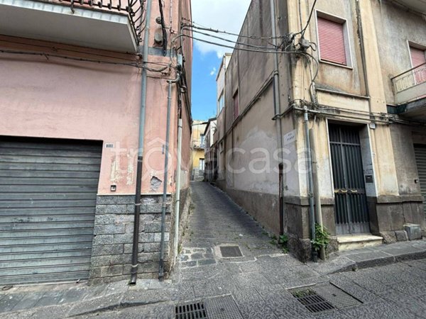 casa indipendente in vendita a Biancavilla