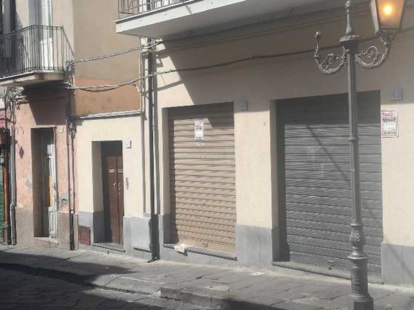 locale commerciale in vendita a Biancavilla