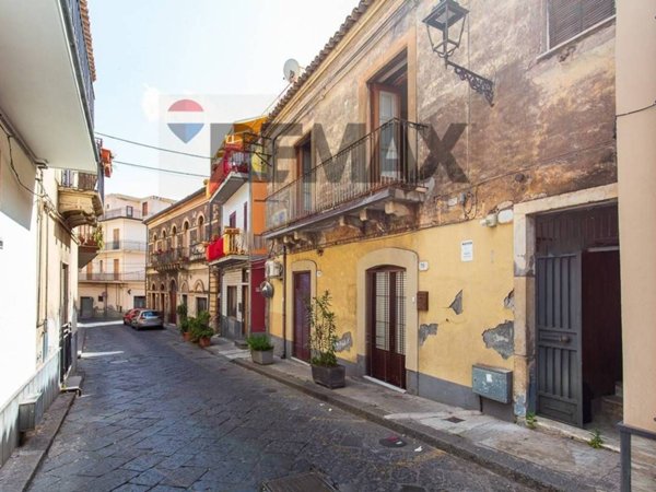 casa indipendente in vendita a Biancavilla