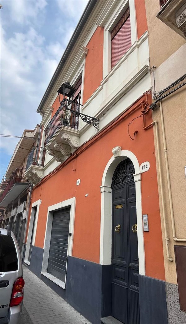 casa indipendente in vendita a Biancavilla