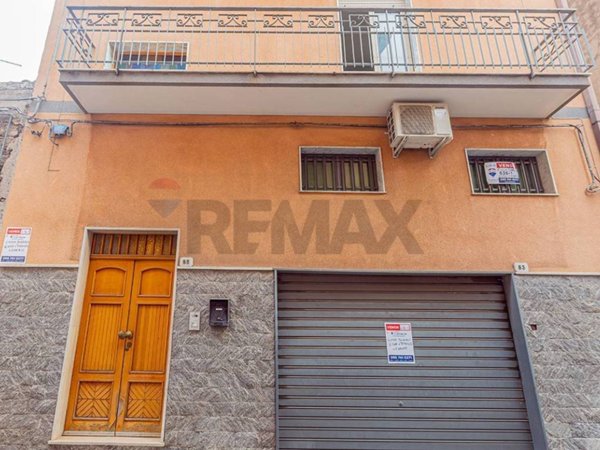casa indipendente in vendita a Biancavilla
