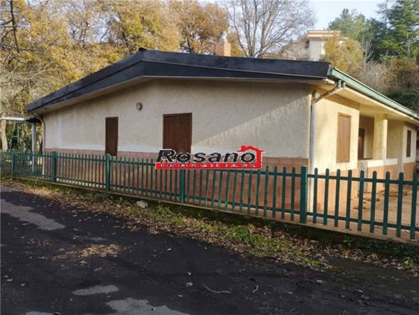 casa indipendente in vendita a Biancavilla
