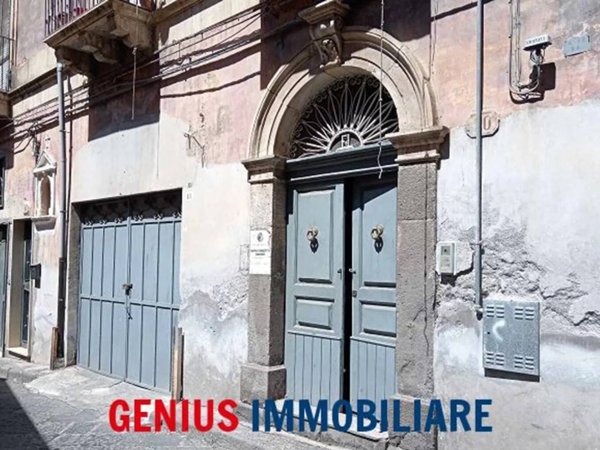 intera palazzina in vendita a Biancavilla
