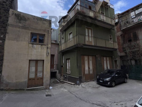 casa indipendente in vendita a Biancavilla