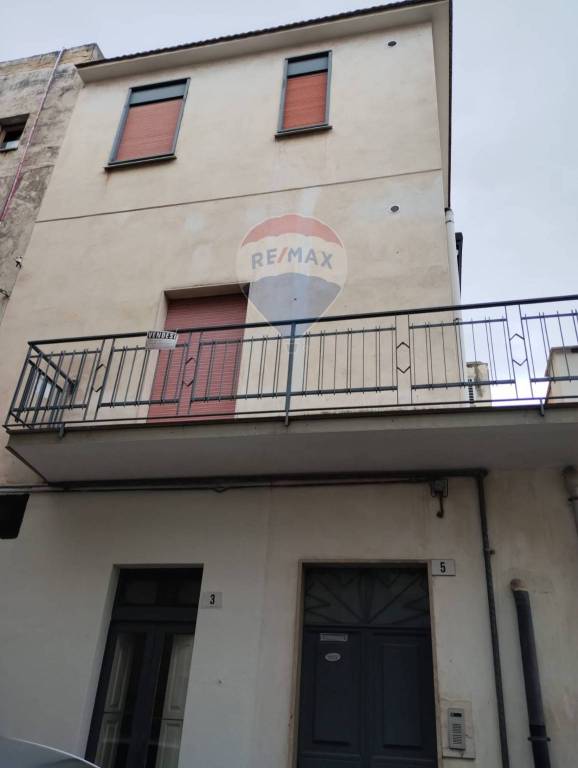 casa indipendente in vendita a Bronte