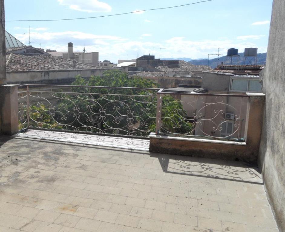 casa indipendente in vendita a Bronte