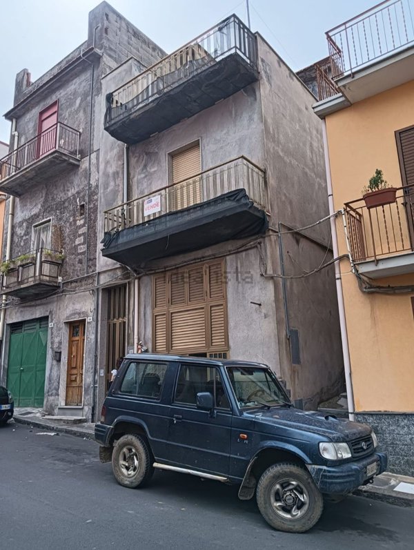 casa indipendente in vendita a Bronte