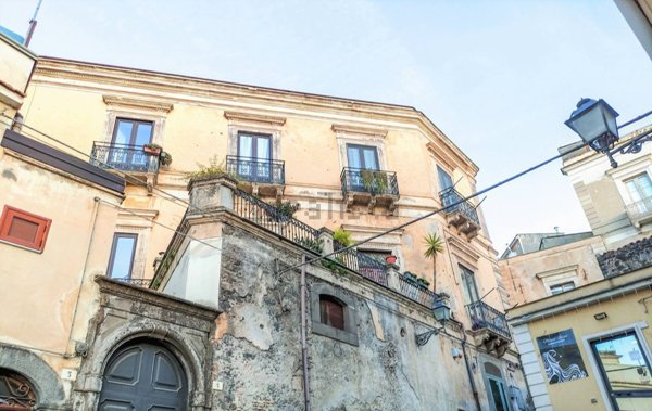 casa indipendente in vendita a Bronte