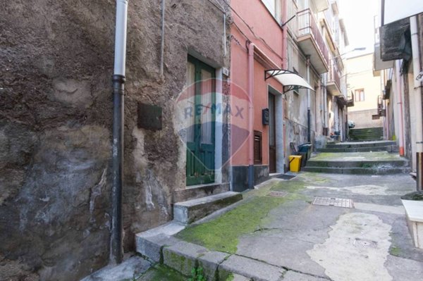 casa indipendente in vendita a Bronte