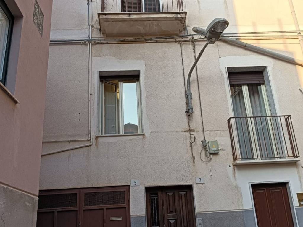 casa indipendente in vendita a Bronte