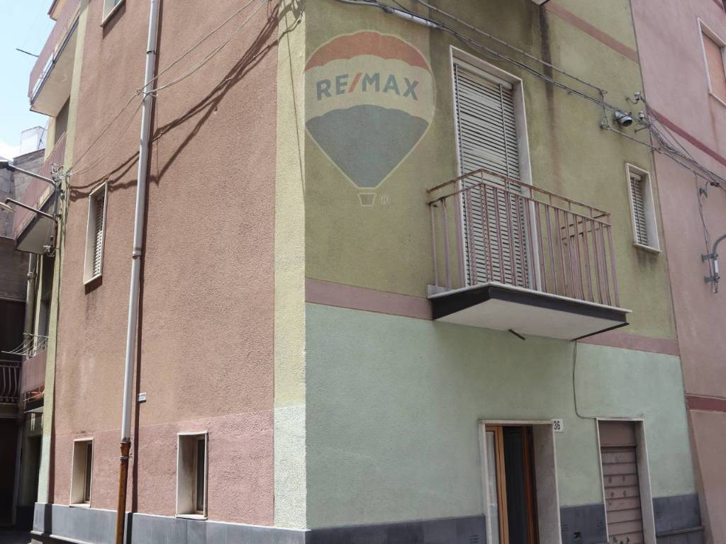 casa indipendente in vendita a Bronte