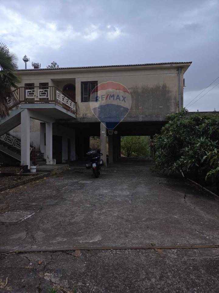 casa indipendente in vendita a Bronte