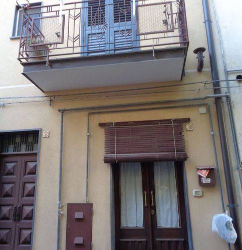 casa indipendente in vendita a Bronte