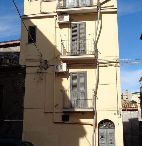 casa indipendente in vendita a Bronte