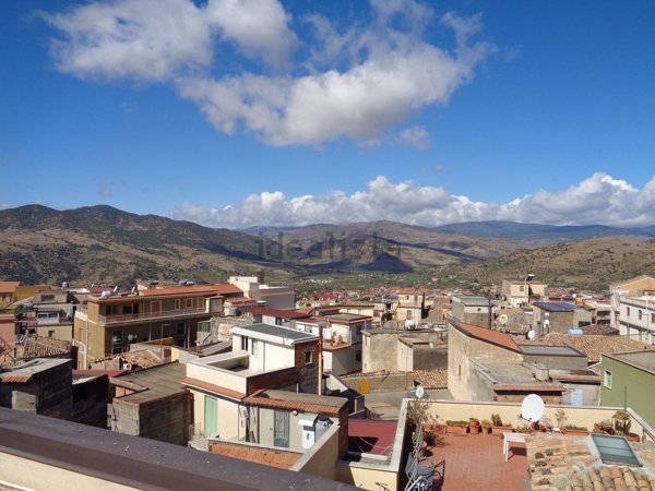 appartamento in vendita a Bronte