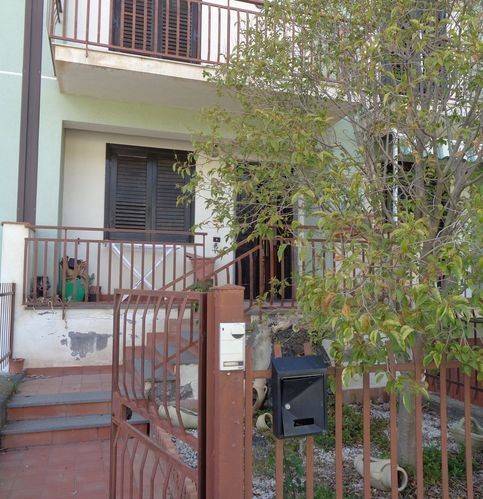 casa indipendente in vendita a Bronte