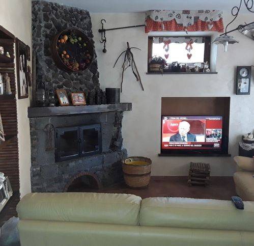 casa indipendente in vendita a Bronte