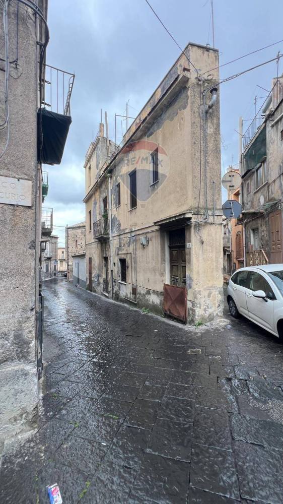 casa indipendente in vendita a Bronte