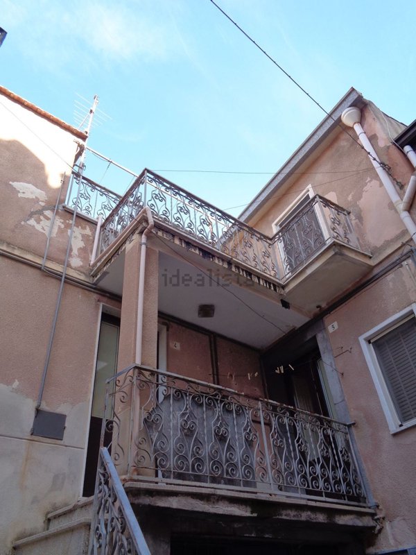 casa indipendente in vendita a Bronte