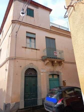 casa indipendente in vendita a Bronte