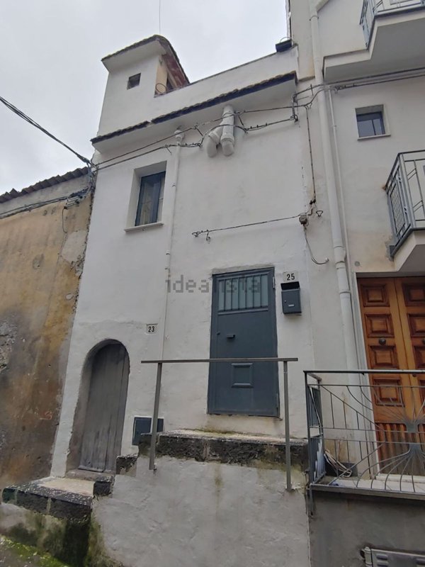 casa indipendente in vendita a Bronte