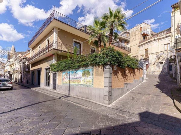 casa indipendente in vendita a Bronte