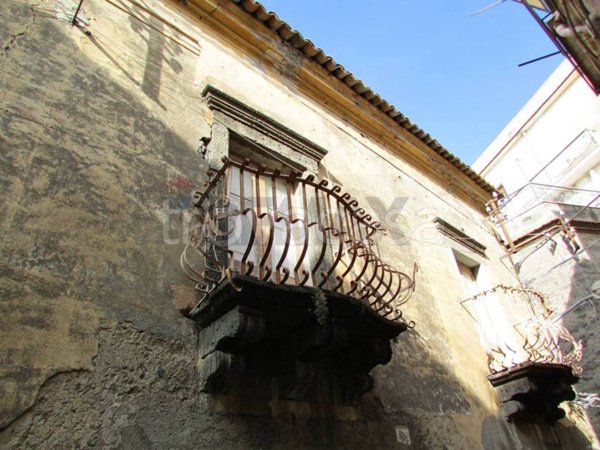 casa indipendente in vendita a Bronte
