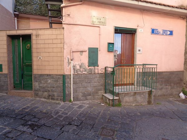 casa indipendente in vendita a Bronte