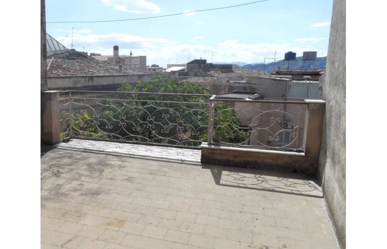 casa indipendente in vendita a Bronte